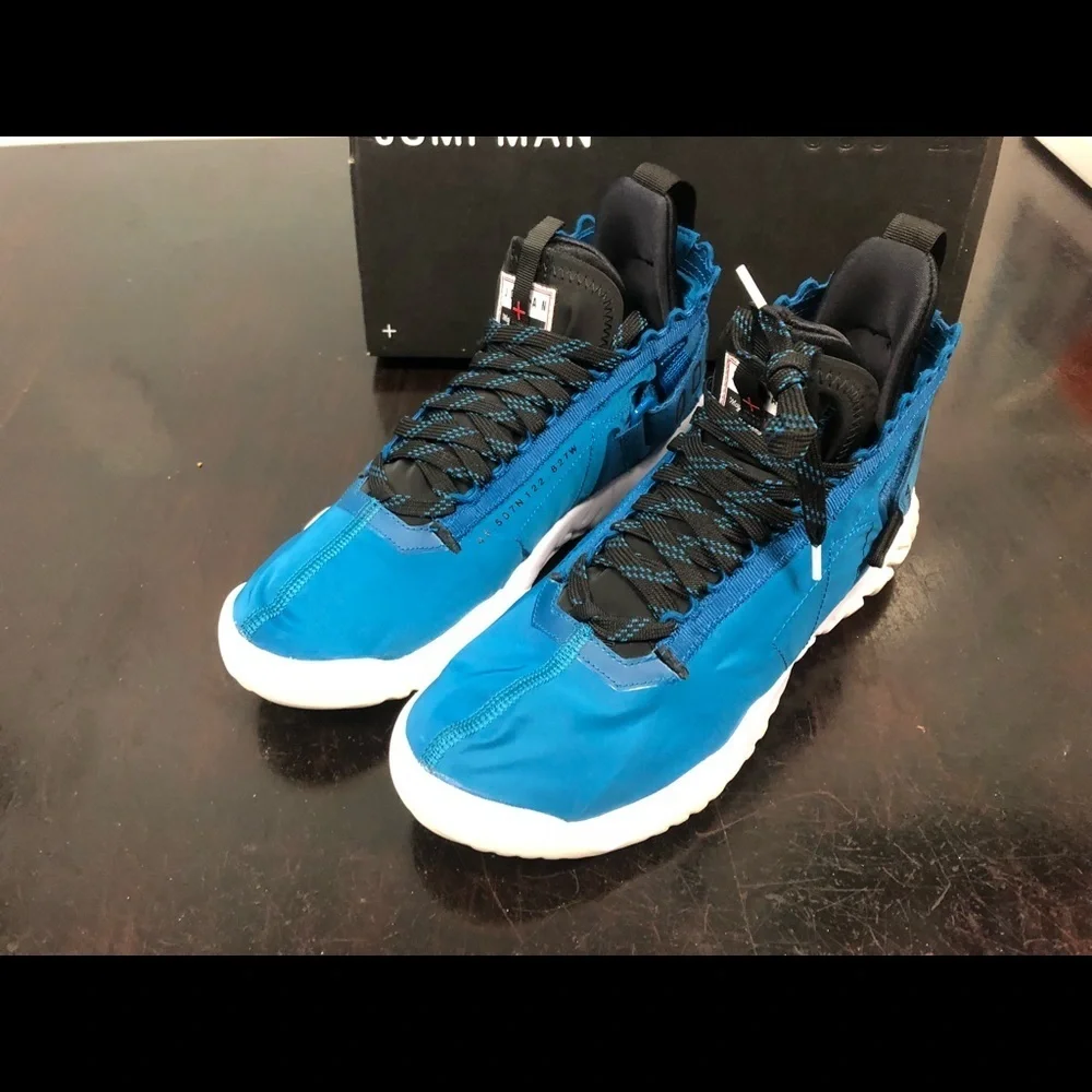 Sz 8 JORDAN PROTO REACT 'GREEN ABYSS'